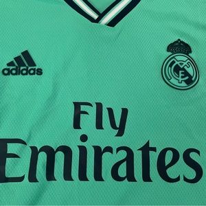 Fly Emirates 2019-2020 season jersey